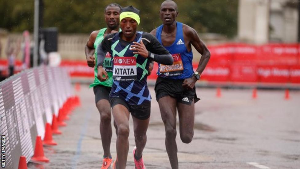 Résultats Marathon Londres 2020, à la surprise générale Eliud Kipchoge battu! Victoire de Kitata en 2h05’41
