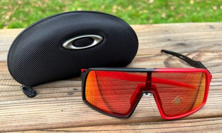 Test lunettes Trail Oakley, découvrez notre avis sur les Sutro au look détonnant!
