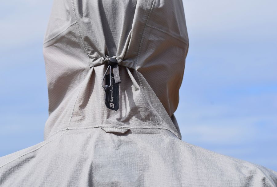 capuche-veste-imperméable-trail