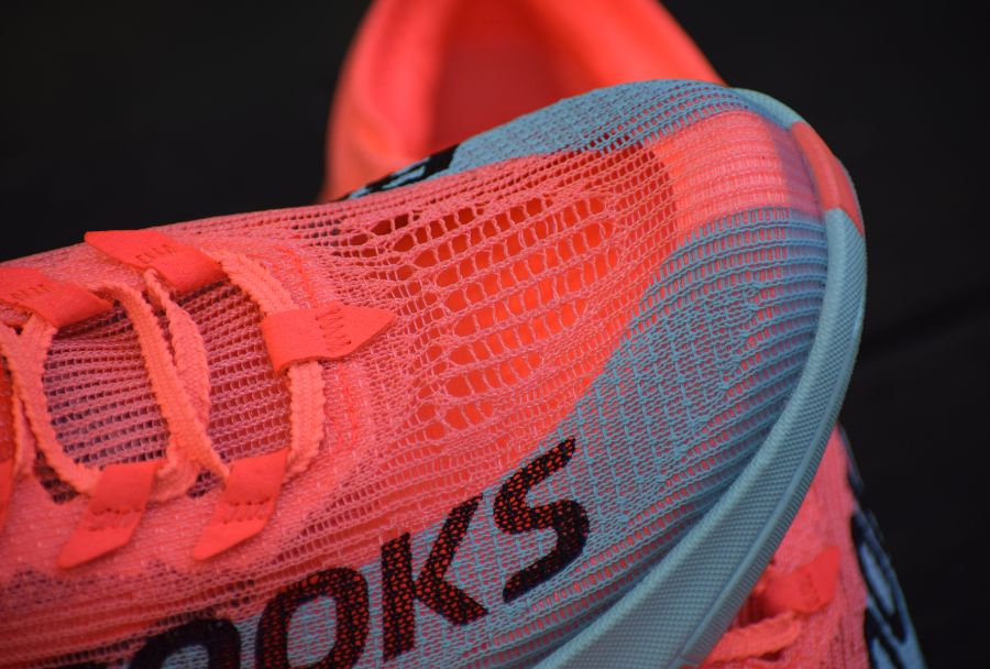 mesh-super-shoes-brooks