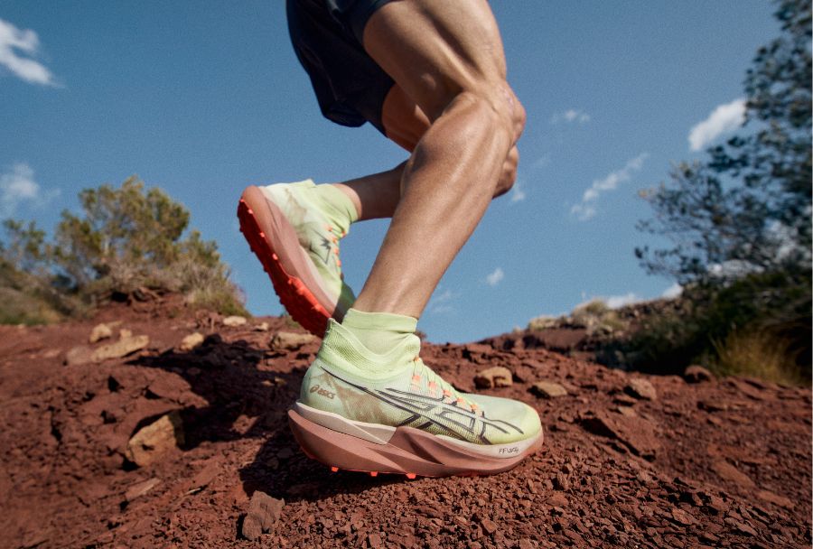 trail-carbone-asics